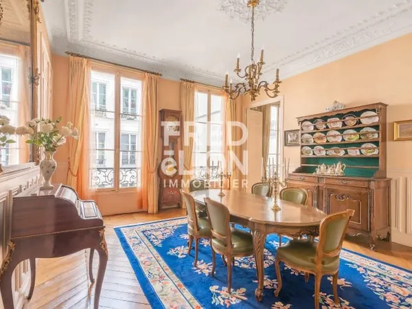 Appartement 6 pièces 169 m²