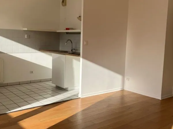 Location studio Clichy