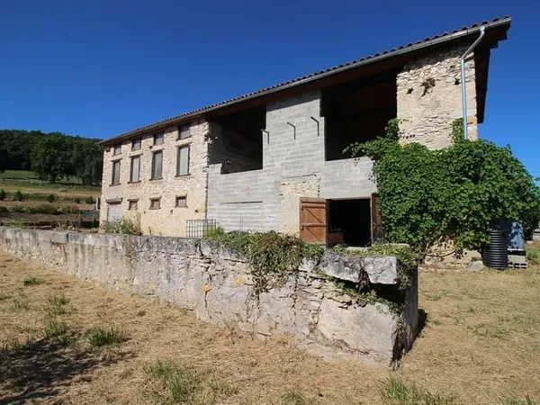 Maison 3 pièces 141 m²