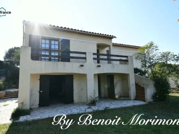 Maison à vendre 7 pièces FREJUS (83)