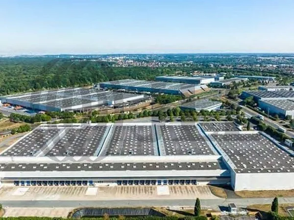 Entrepôt 41894 m²