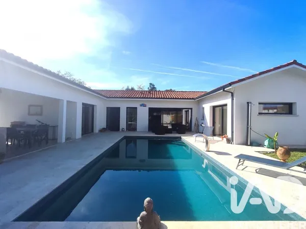 Maison 6 pièces 144 m²