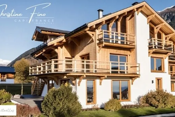 SERRE CHEVALIER - LE MONETIER LES BAINS Chalet des Agneaux
