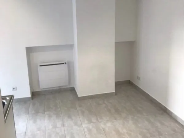Particulier loue studio à Clémenceau