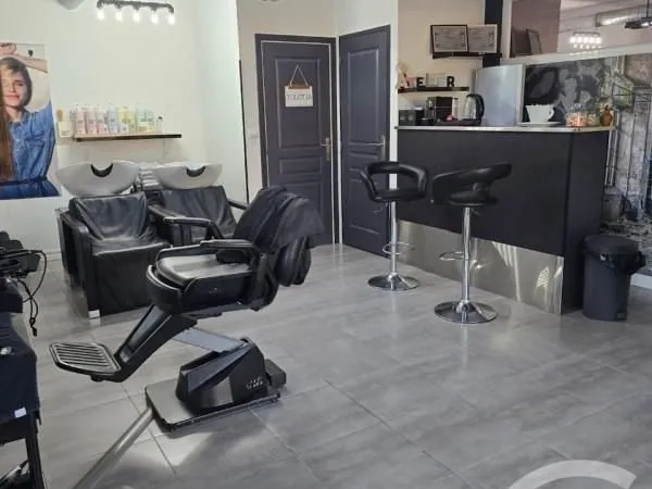 Commerce coiffure 69 m²