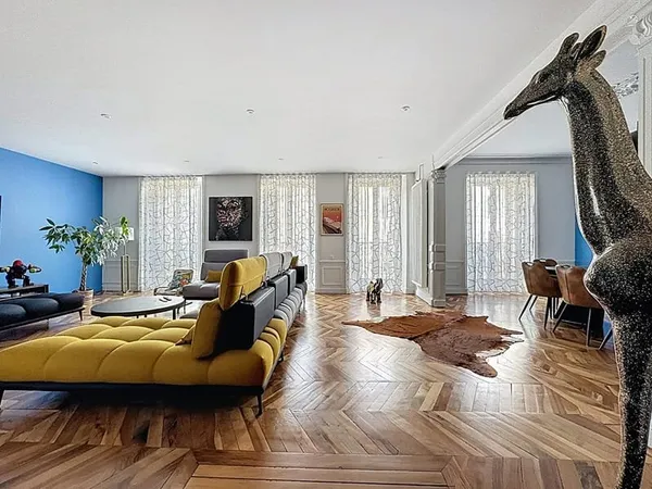 RARE À LA VENTE - APPARTEMENT HAUSSMANNIEN D'EXCEPTION - CENTRE-VILLE DE GAP !