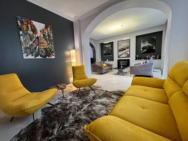 Maison 10 pièces 370 m²
