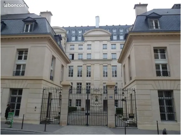 Location place de parking Rue de Turenne pour voiture ou moto