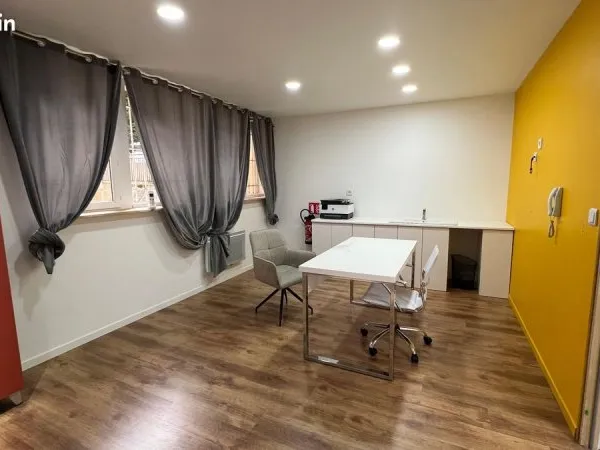 Bureau médical à louer à Pantin (93500) - 18 m² - Métro Ligne 5