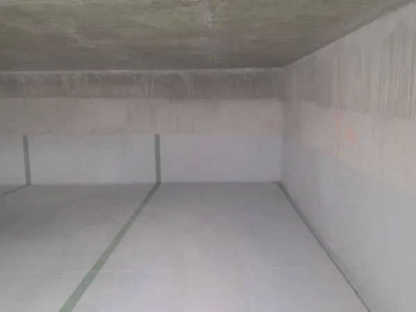 Parking 12 m²