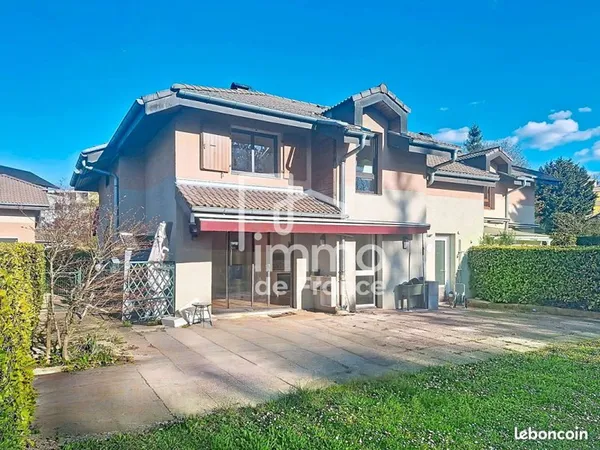 Villa 5 pièces 130 m²