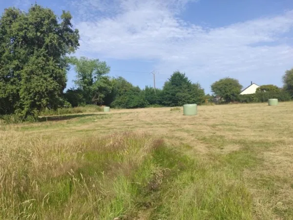 Terrain 1370 m²