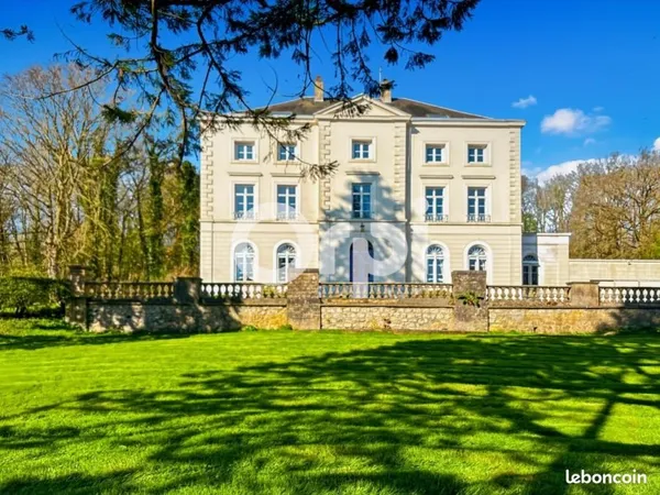 Maison 21 pièces 625 m²