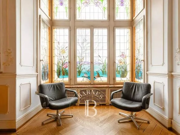 Appartement 7 pièces 200 m²