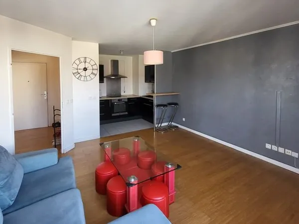2P 42m² + BALCON + PARKING COUVERT - CALME - ASCENSEUR - DPE C
