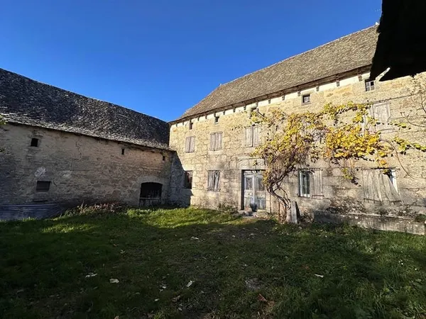Corps de ferme à rénover