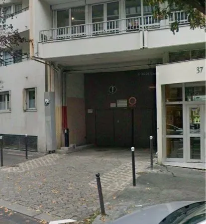 Place parking- St Fargeau
