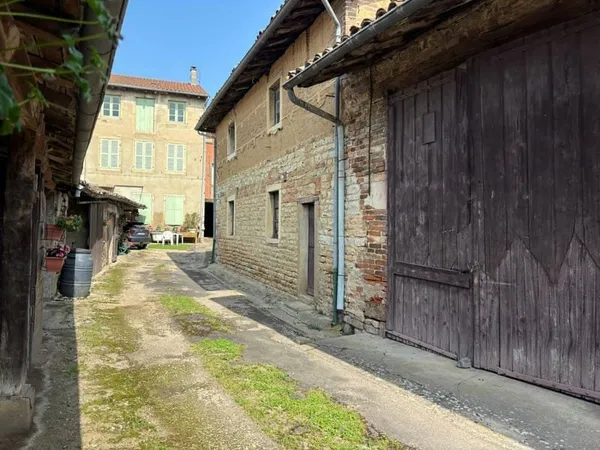 Immeuble 360 m²