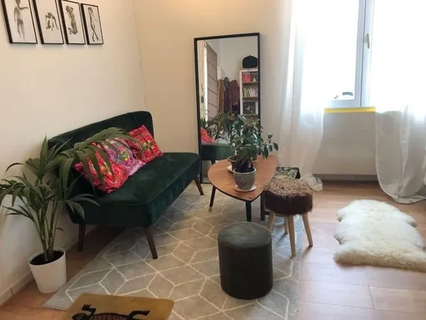 Beau studio meublé 28m quartier agréable, calme