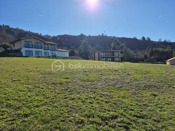 Maison 12 pièces 300 m²