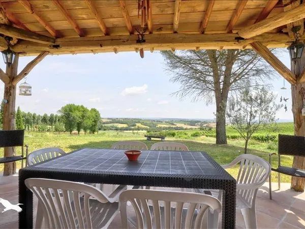 Maison 6 pièces 215 m²