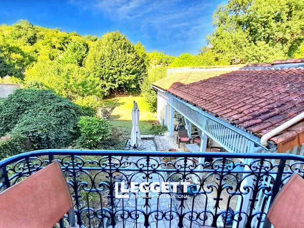 Maison 8 pièce(s), LA ROCHEFOUCAULD-EN-ANGOUMOIS