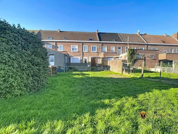 Maison familiale, 5 chambres, jardin et garage - Les Moëres