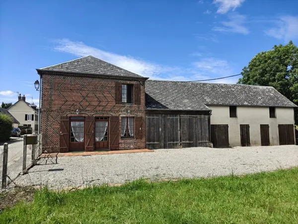 MAISON EN BRIQUES
