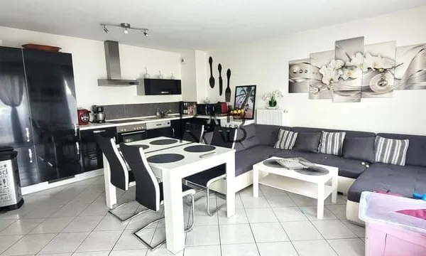 Appartement F2 à WOIPPY avec terrasse, jardin et place de pa