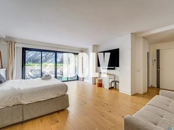 EXCLUSIVITÉ DOLY - 54M2- STUDIO/ 2P - 75016