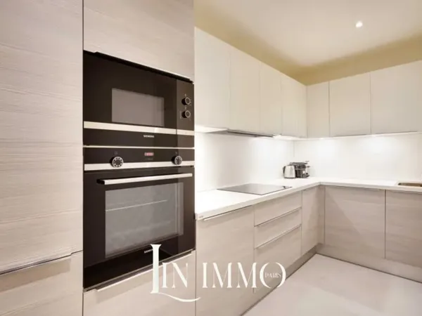 Levallois-Perret 856 000€