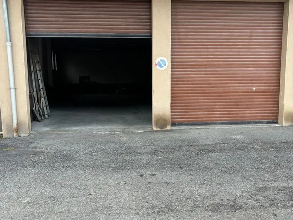 Garage de stockage 60 m2