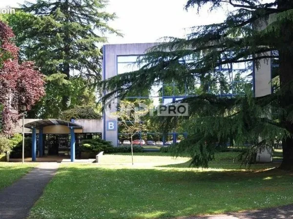 Bureau 26 m²