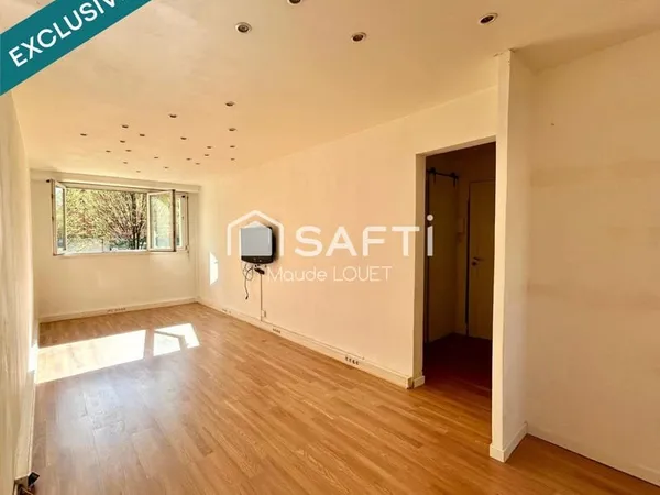 ASNIERES - STUDIO 32 M² - DRESSING - CHAMBRE 8M²