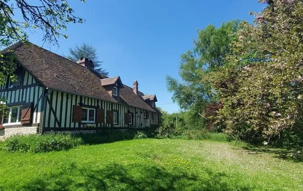 Au calme avec une vue dégagée sans nuisances