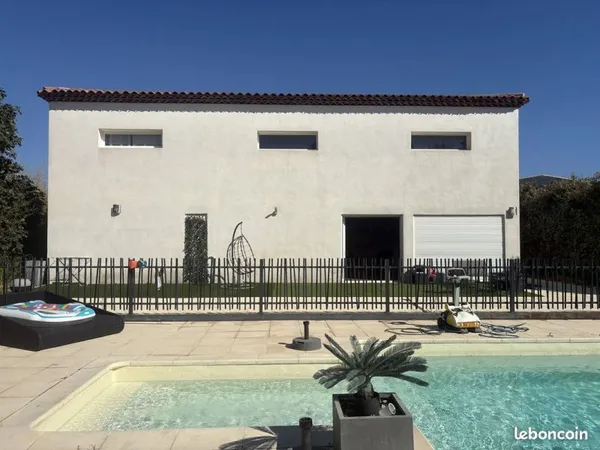 Propriété 11 pièces 210 m²