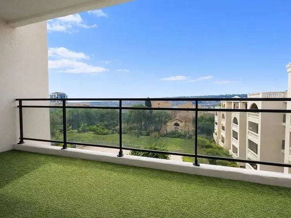 Studio 1 pièce 30 m²