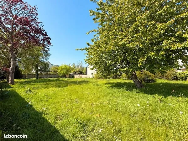 Terrain - PROMENADE DORÉE