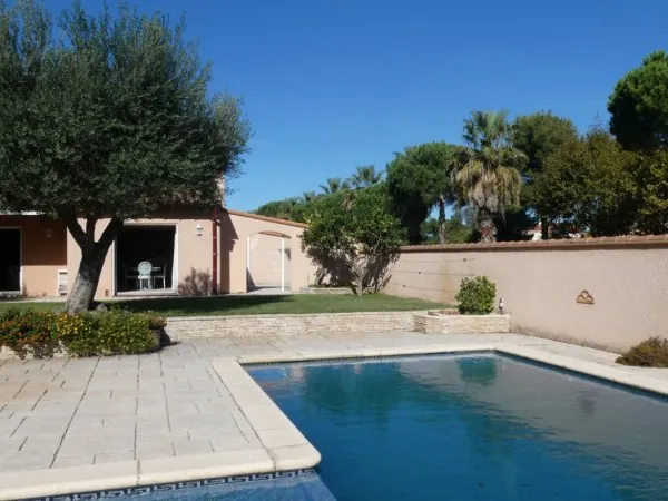 VILLA DE QUALITÉ AUX VOLUMES EXCEPTIONNELS À SEULEMENT 4 MIN À P