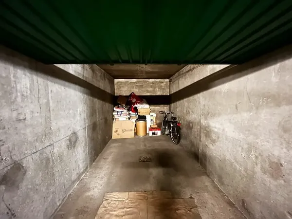 Rue de Villiers - Garage souterrain dans résidence avec gardien
