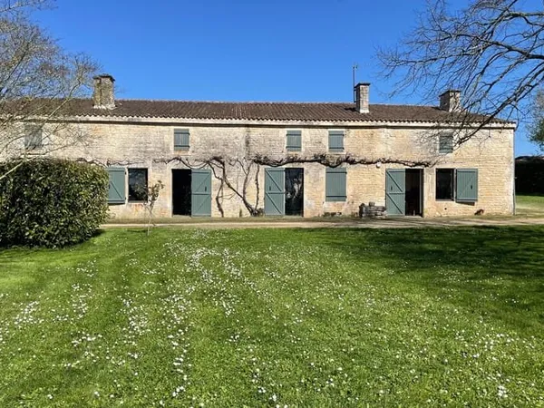Maison 9 pièces 288 m²