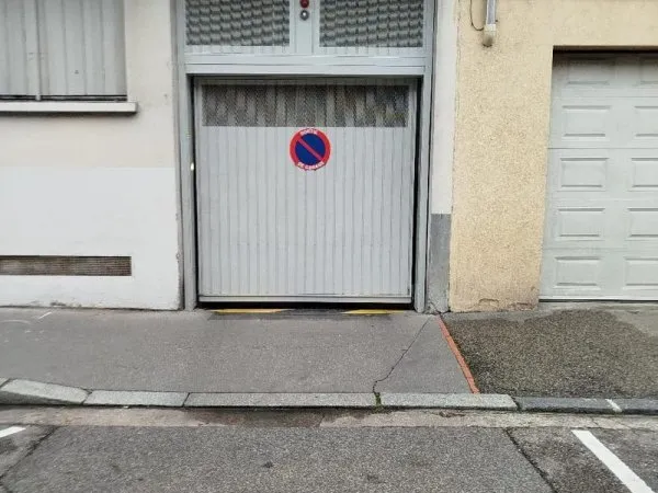 Stationnement Vente Villeurbanne   21200€