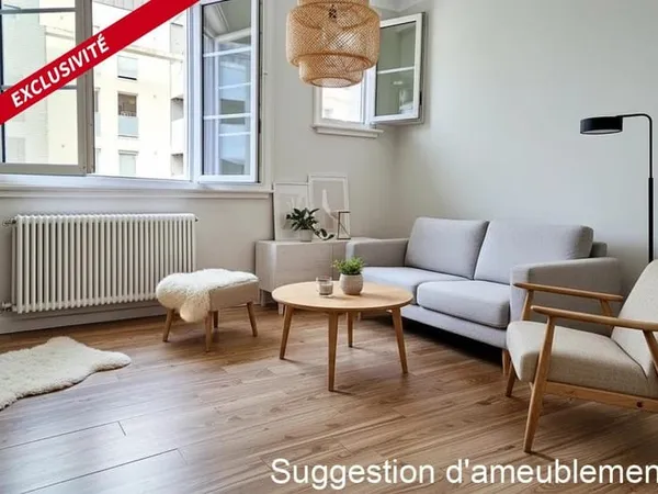 Appartement et son jardin privatif en centre ville, proche de la gare de SAUMUR. Sans travaux.