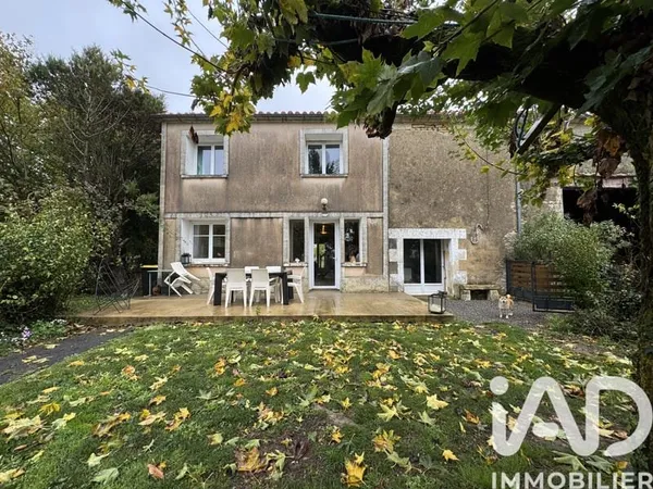Vente Maison de village 8 pièces