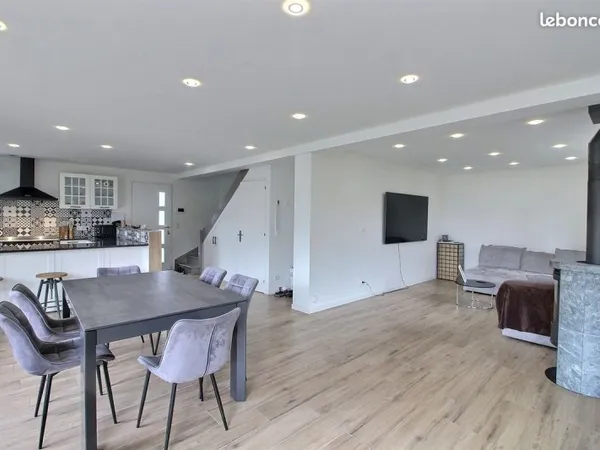 Maison 6 pièces 140 m²