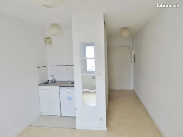 Studio 1 pièce 20 m²