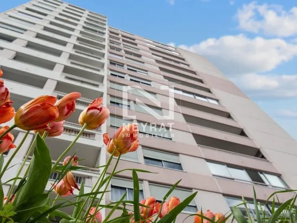 T4 avec balcon et parking
