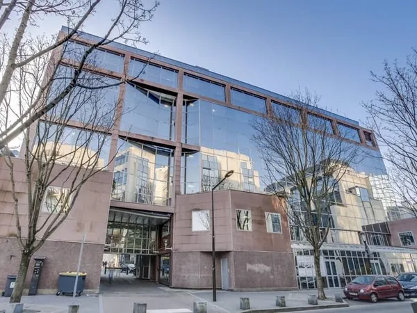 Bureaux 1025 m²