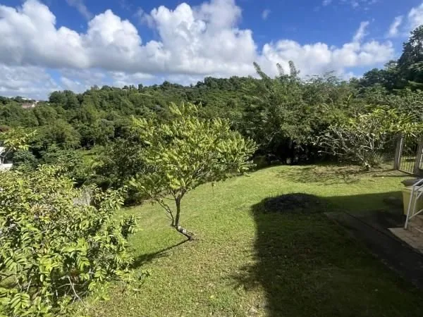 Terrain 1 405 m² Ducos