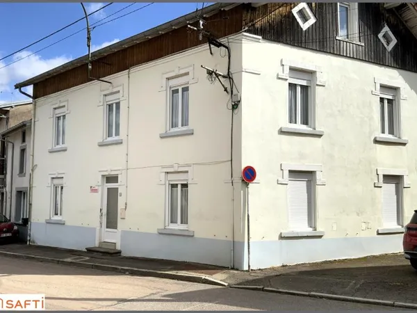 PETIT IMMEUBLE DE RAPPORT, 5 APPARTEMENTS F1 MEUBLES,